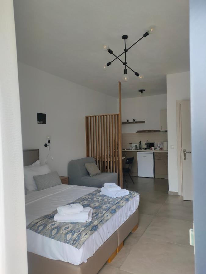 Theros Villas & Suites Криси Амудия Екстериор снимка